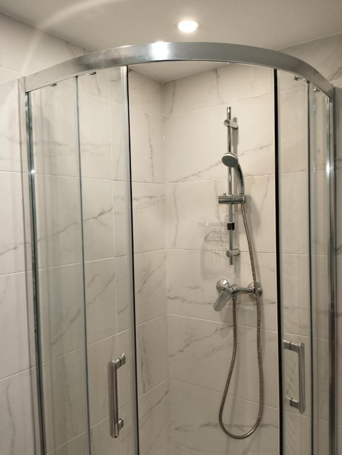 مبيت وإفطار Le Beau Refuge Parisien De Cergy - Parisian Modern Flat At سيرُجي المظهر الخارجي الصورة