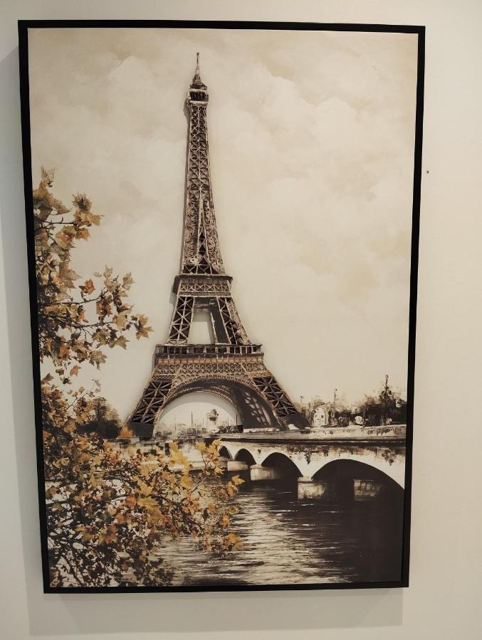 مبيت وإفطار Le Beau Refuge Parisien De Cergy - Parisian Modern Flat At سيرُجي المظهر الخارجي الصورة