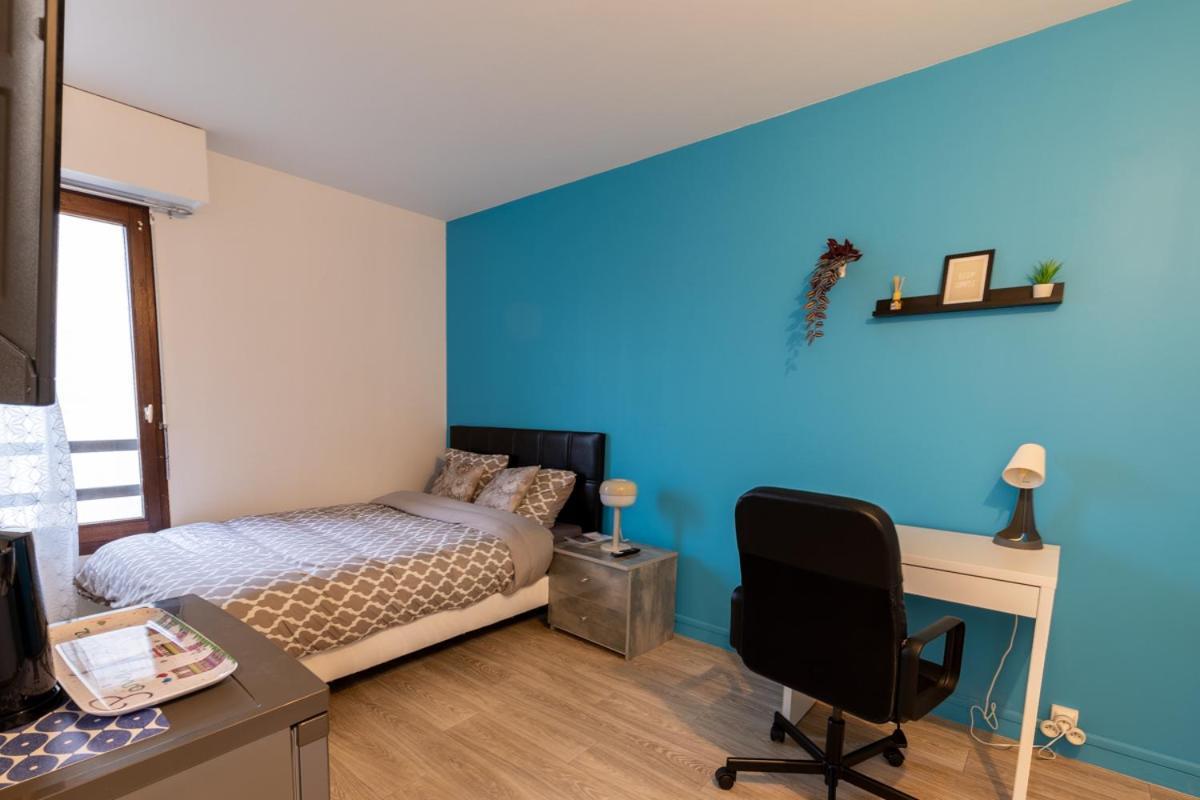 مبيت وإفطار Le Beau Refuge Parisien De Cergy - Parisian Modern Flat At سيرُجي المظهر الخارجي الصورة