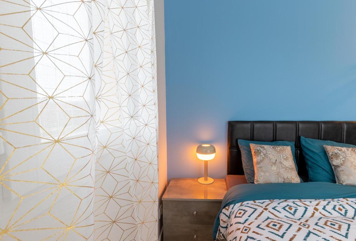 مبيت وإفطار Le Beau Refuge Parisien De Cergy - Parisian Modern Flat At سيرُجي المظهر الخارجي الصورة
